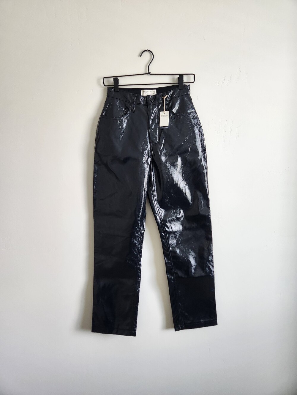 NWT Abercrombie & Fitch Curve Love Patent Leather 90s Straight Ultra High Rise - Picture 3 of 9